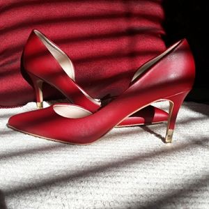 Red Aldo heels size U.s 8.5